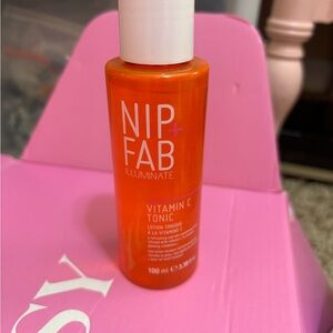 NIP+FAB Vitamin C Tonic